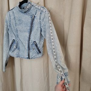 Forever 21 Acid Washed Asymmetrical XS Cropped Moto Side Zip Jacket